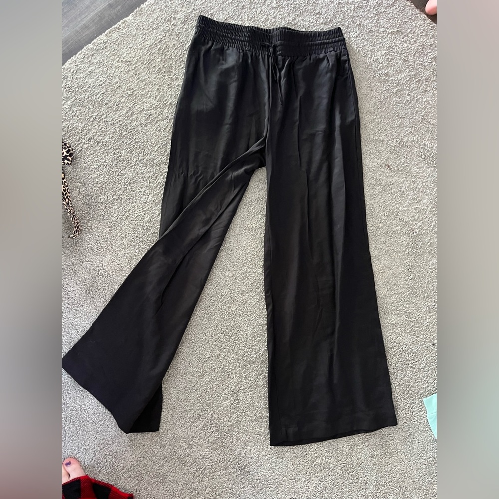 NWT! Black flowy pants! Size XL.